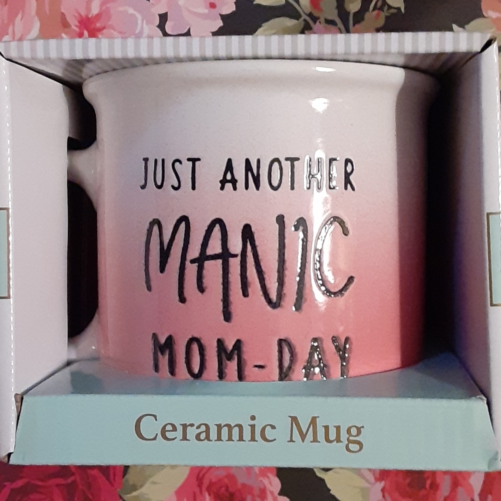 COOKIE & CO JUST ANOTHER MANIC MOM-DAY MUG